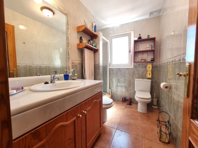 Maison mitoyenne avec 3 Chambres  à San Pedro de Alcántara