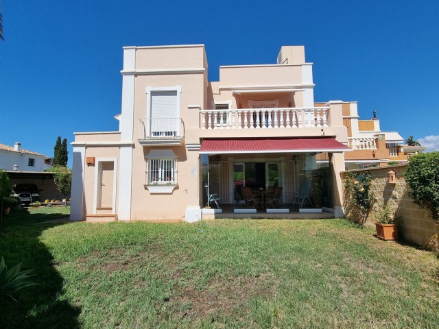 Maison mitoyenne avec 3 Chambres  à San Pedro de Alcántara