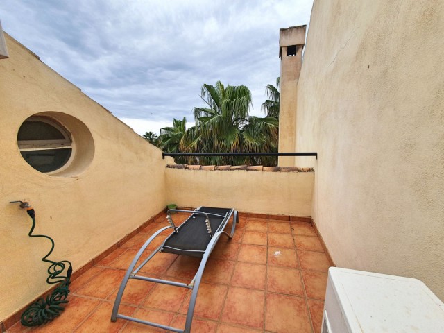 4 Bedrooms Townhouse in Costabella