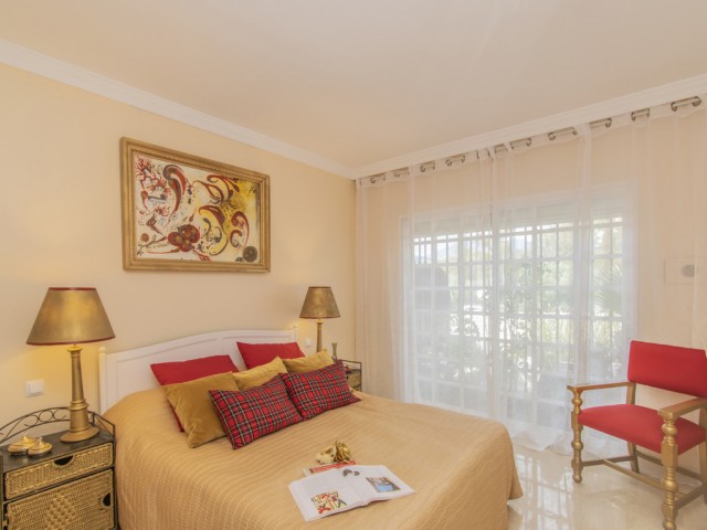 Apartment, Nueva Andalucia, R4050520