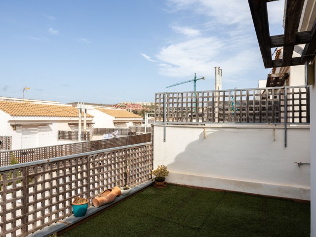 Maison mitoyenne avec 3 Chambres  à Mijas