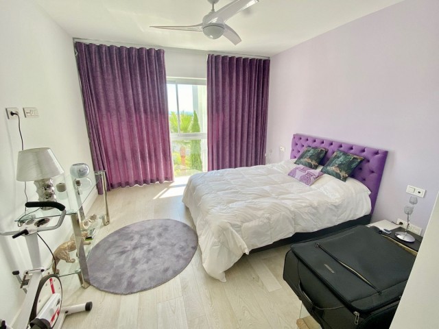 3 Bedrooms Apartment in Estepona