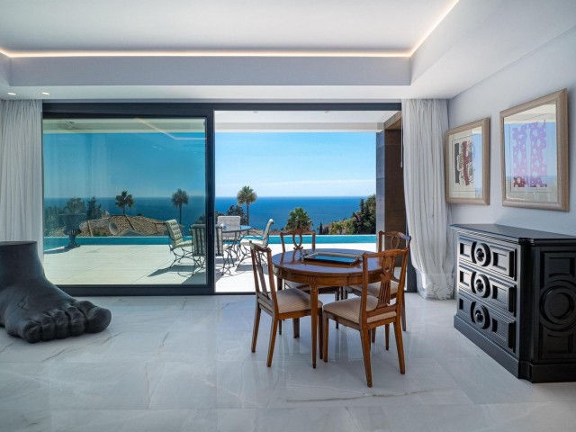 4 Soveroms Villa i Manilva