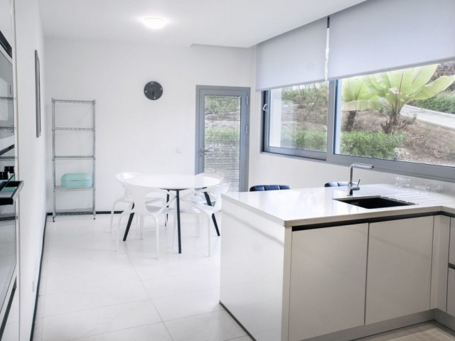 5 Bedrooms Townhouse in Sierra Blanca