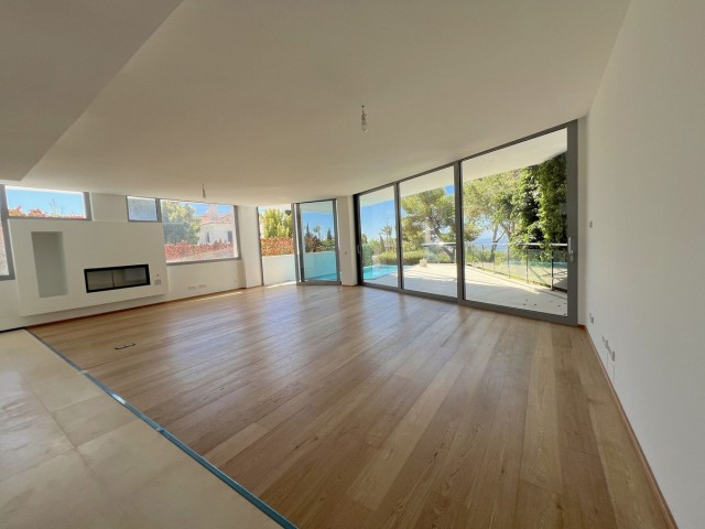 5 Makuuhuoneen Rivitalo Sierra Blanca