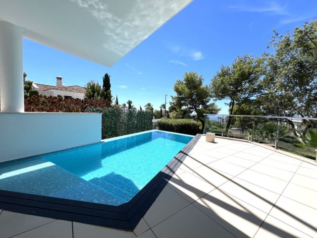 5 Makuuhuoneen Rivitalo Sierra Blanca