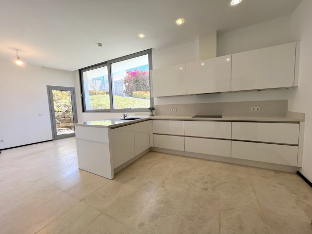 5 Bedrooms Townhouse in Sierra Blanca