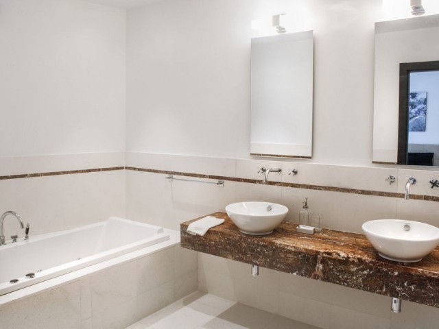 5 Bedrooms Townhouse in Sierra Blanca