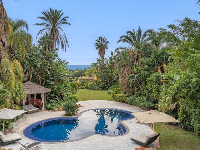 Villa con 4 Dormitorios  en Nagüeles