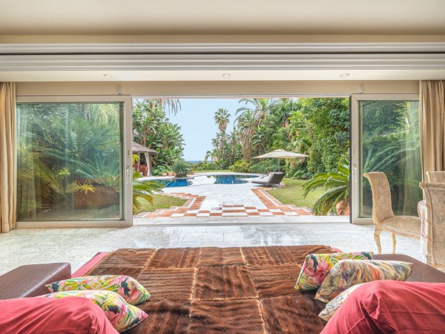 Villa con 4 Dormitorios  en Nagüeles