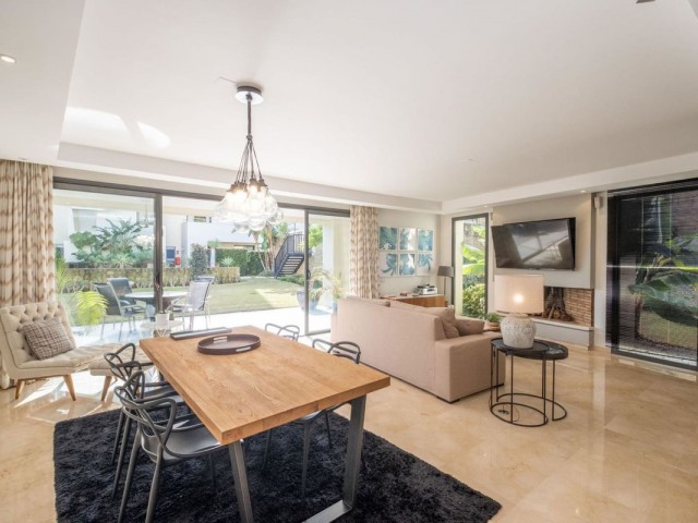 Apartment, Sierra Blanca, R4818856