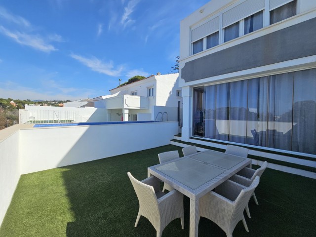 4 Sovrums Villa i Cabopino