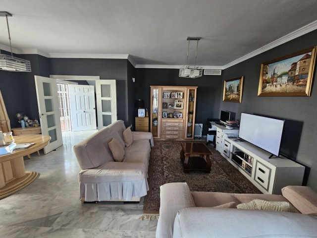 4 Sovrums Villa i Cabopino