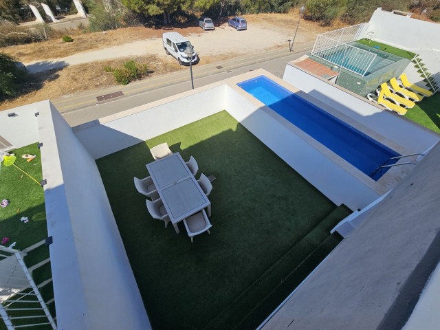 4 Sovrums Villa i Cabopino