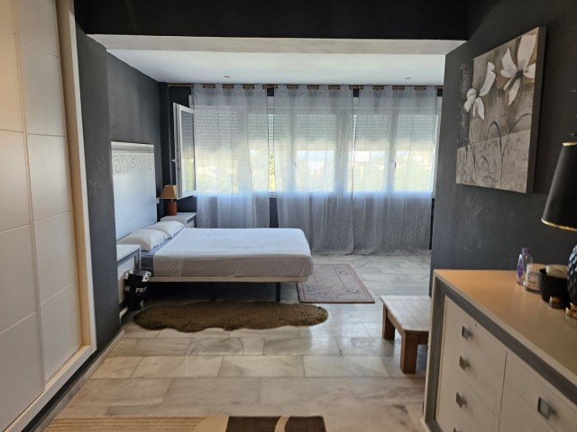4 Sovrums Villa i Cabopino