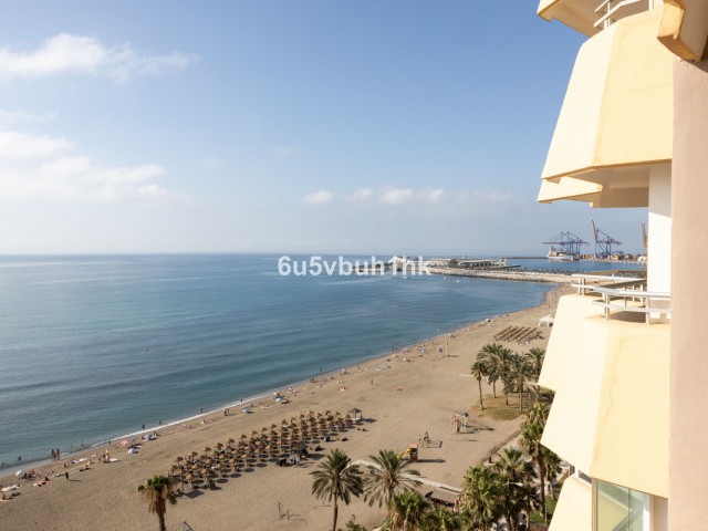 Appartement avec 4 Chambres  à Málaga