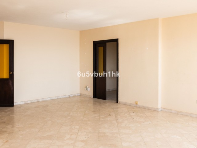 Appartement avec 4 Chambres  à Málaga