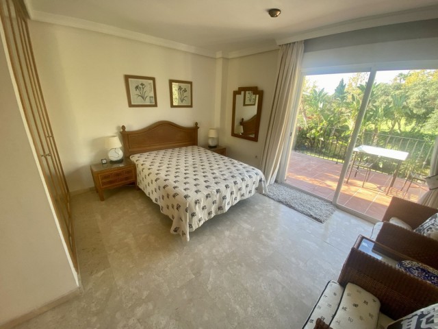 5 Bedrooms Villa in Guadalmina Alta