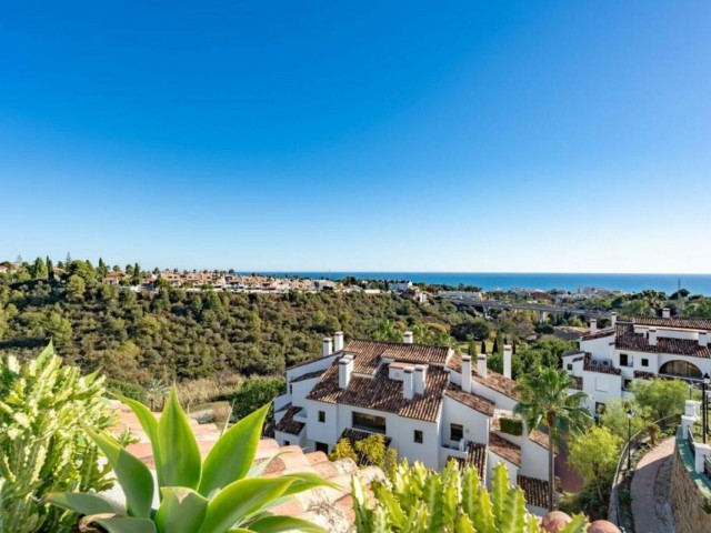 Penthouse, Sierra Blanca, R4640017