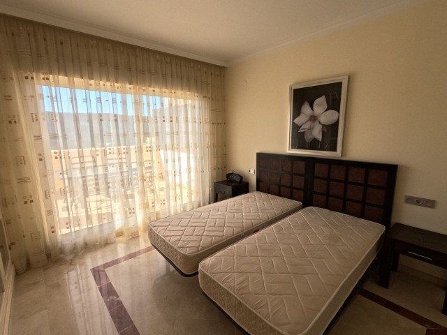 Appartement avec 3 Chambres  à San Roque