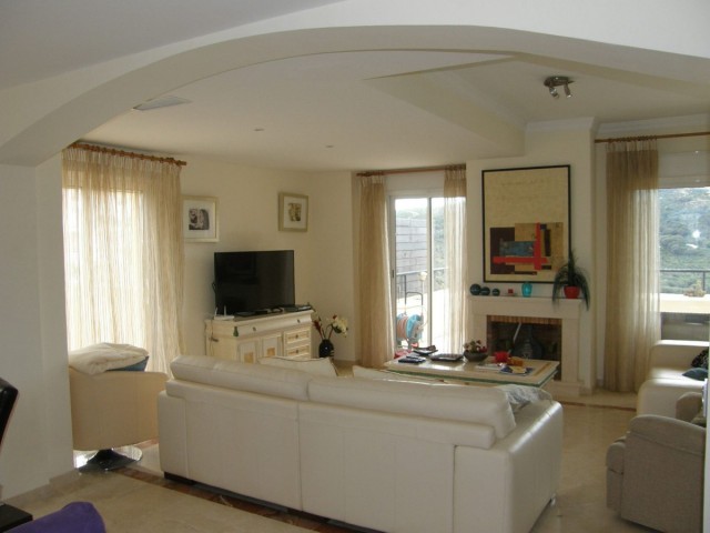 3 Schlafzimmer Apartment in San Roque Club