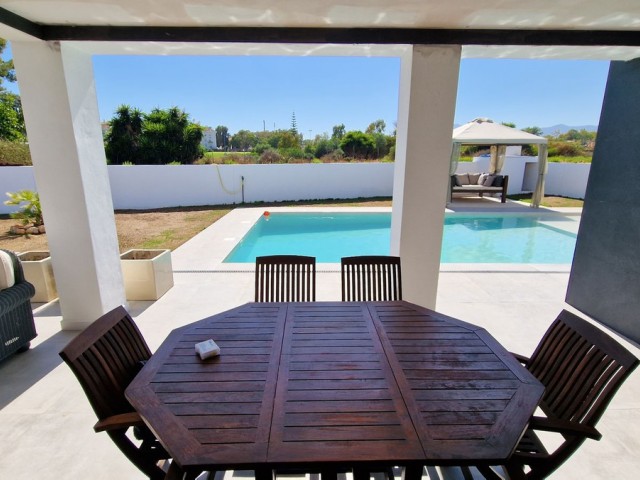 3 Soveroms Villa i San Pedro de Alcántara
