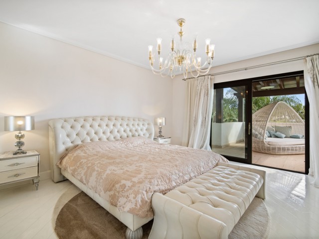 6 Bedrooms Villa in The Golden Mile