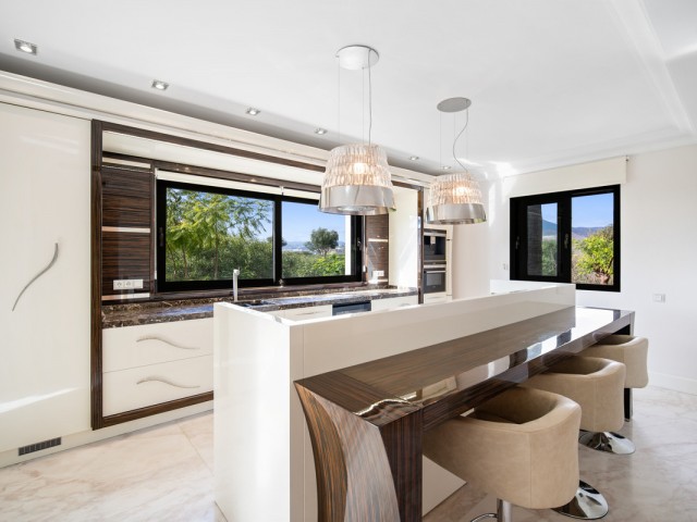 6 Bedrooms Villa in The Golden Mile