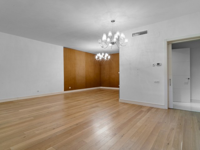 6 Bedrooms Villa in The Golden Mile