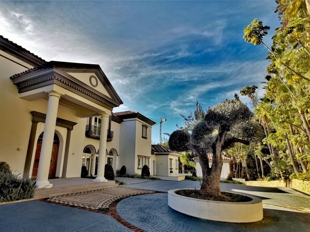 Villa avec 6 Chambres  à La Zagaleta