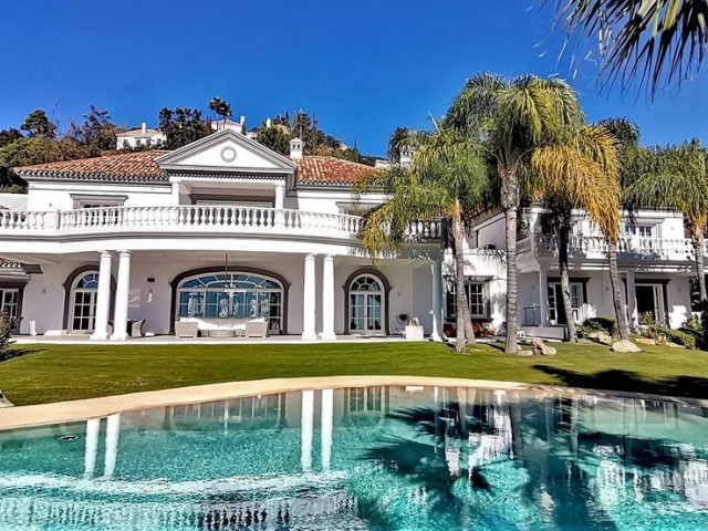 Villa avec 6 Chambres  à La Zagaleta