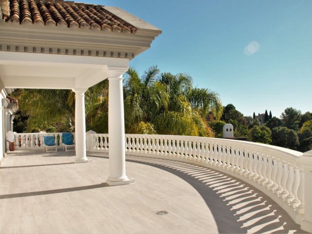 Villa avec 6 Chambres  à La Zagaleta