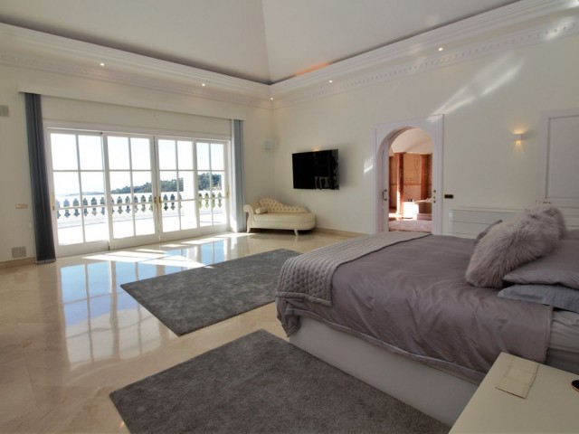 Villa avec 6 Chambres  à La Zagaleta