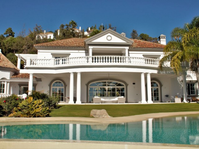 Villa avec 6 Chambres  à La Zagaleta