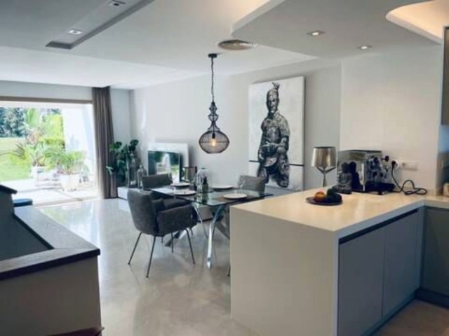 Maison mitoyenne avec 3 Chambres  à La Cala de Mijas