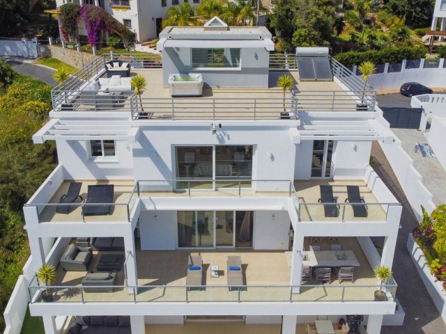 Villa avec 5 Chambres  à El Rosario