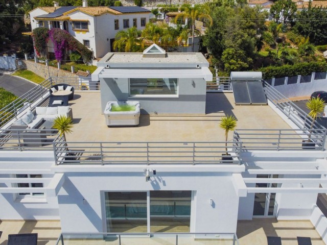 Villa avec 5 Chambres  à El Rosario