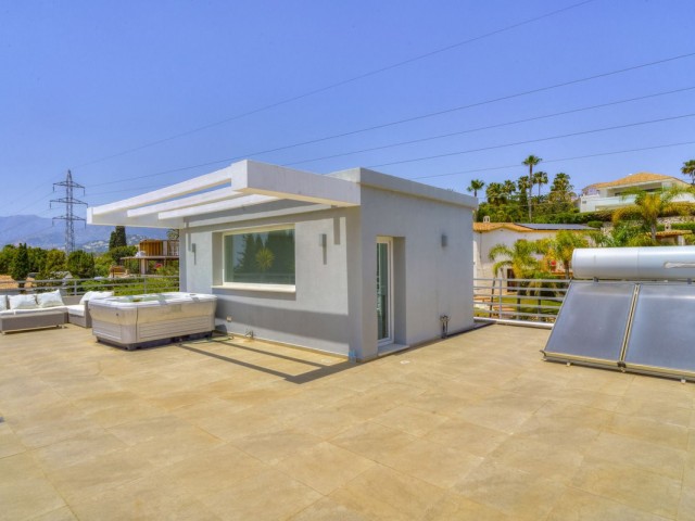 Villa avec 5 Chambres  à El Rosario