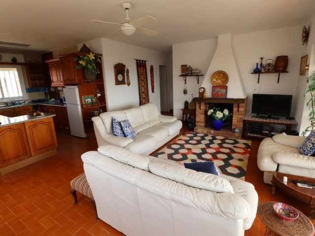 Villa con 4 Dormitorios  en El Faro