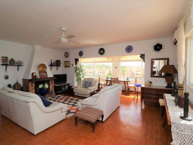 4 Bedrooms Villa in El Faro