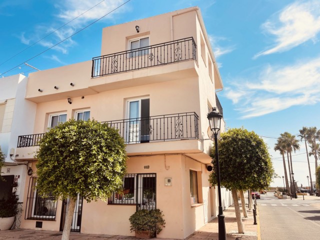 3 Bedrooms Villa in La Duquesa