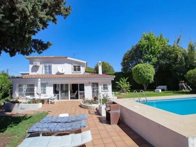 5 Slaapkamer Villa in San Pedro de Alcántara