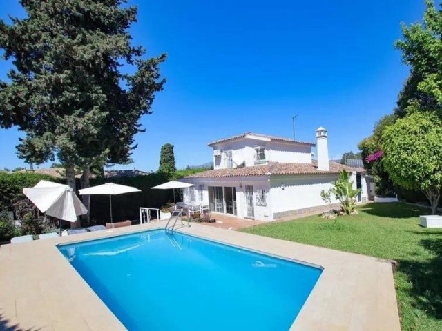 5 Slaapkamer Villa in San Pedro de Alcántara