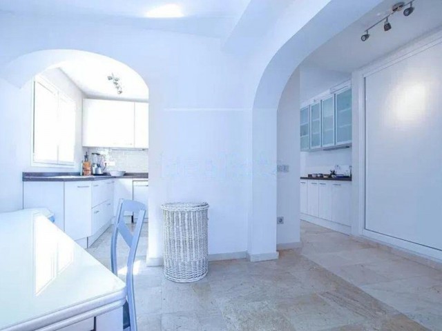 5 Slaapkamer Villa in San Pedro de Alcántara