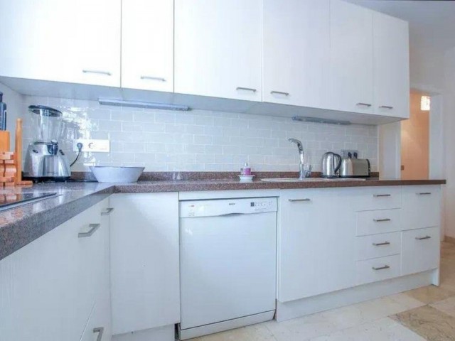 5 Slaapkamer Villa in San Pedro de Alcántara