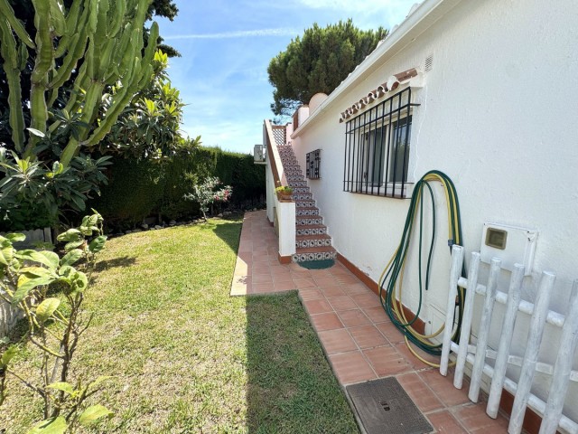 4 Bedrooms Villa in Calahonda
