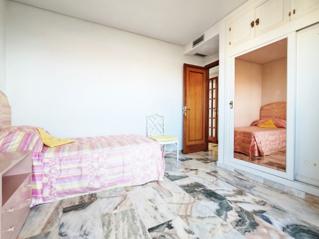 5 Schlafzimmer Apartment in Los Boliches