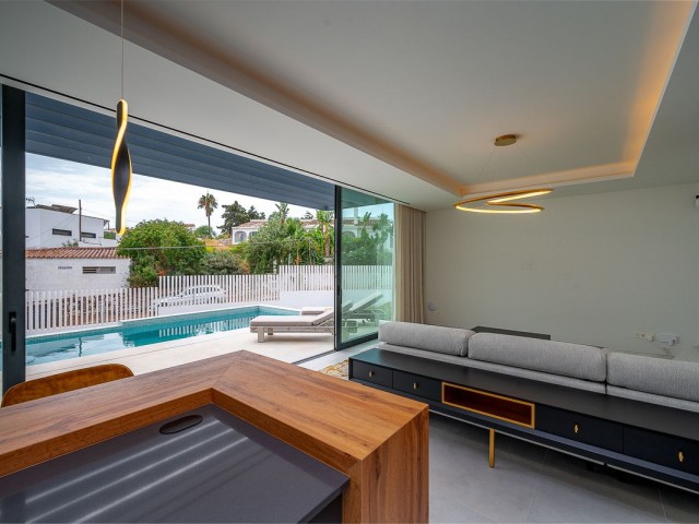 4 Slaapkamer Villa in El Chaparral