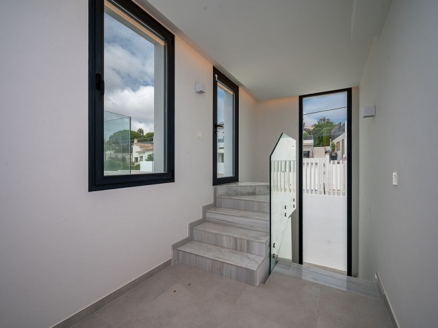 4 Slaapkamer Villa in El Chaparral