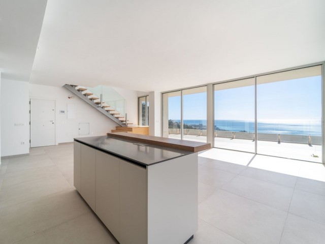 4 Bedrooms Apartment in Benalmadena Pueblo